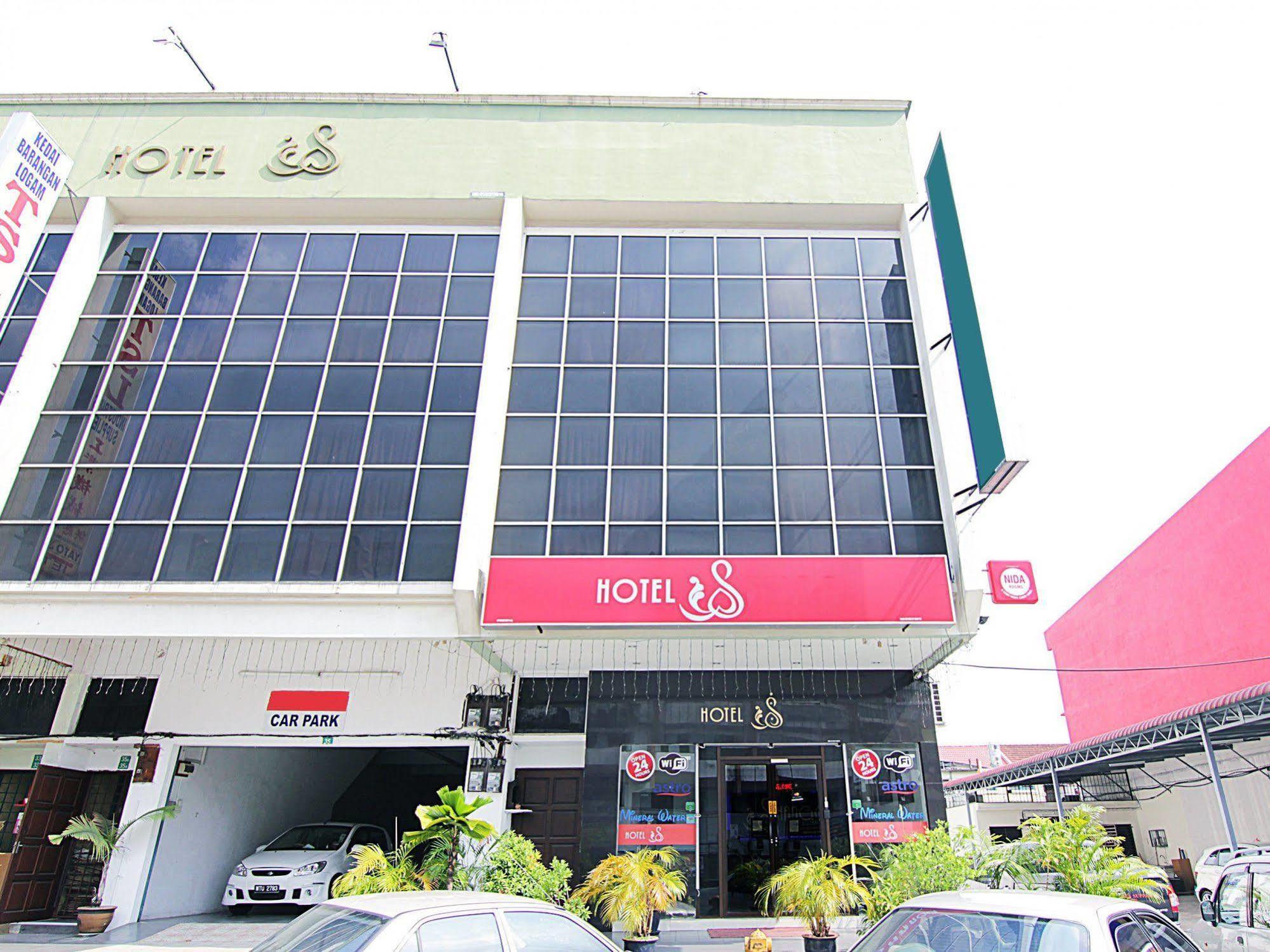 Nida Celestial Hotel 2*